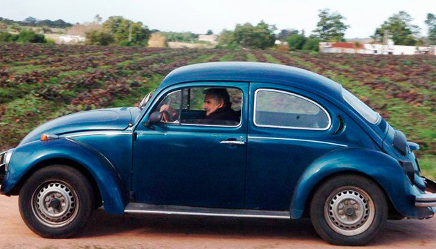 40-й Президент Уругвая Хосе Мухика Фольксваген Жук Хосе Мухика